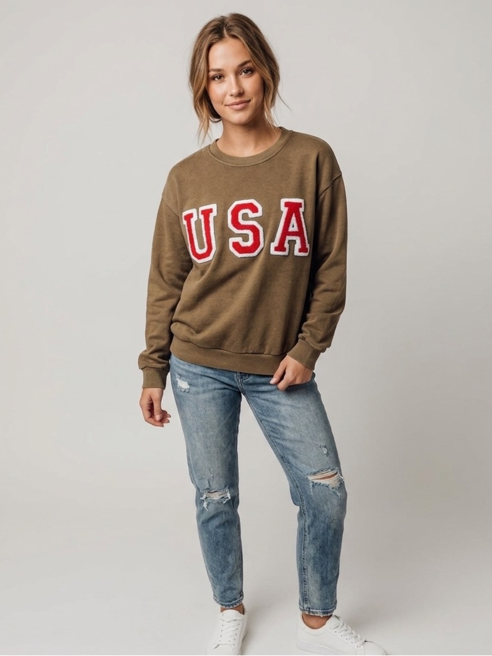 Sage + Fig NWT USA Graphic Sweatshirt Size Medium